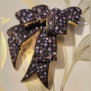 Vintage Joan Rivers Purple Bow & Cascading Ribbon Brooch